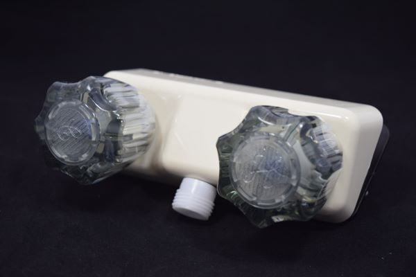 Robinet de douche mural LaSalle Bristol Utopia 4 po avec poignées fumées - Ivoire