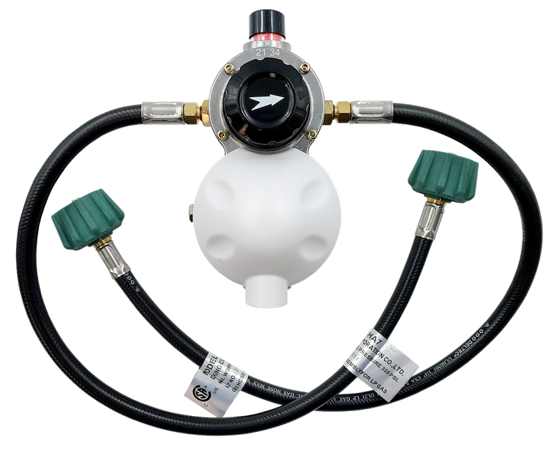 Régulateur de gaz propane à commutation automatique AP Products 028-606024 avec deux connecteurs de 24 pouces, couvercle et support de montage 